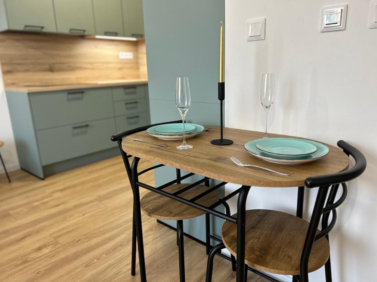 Cozy 1-Bedroom Condo Miloslavov Εξωτερικό φωτογραφία